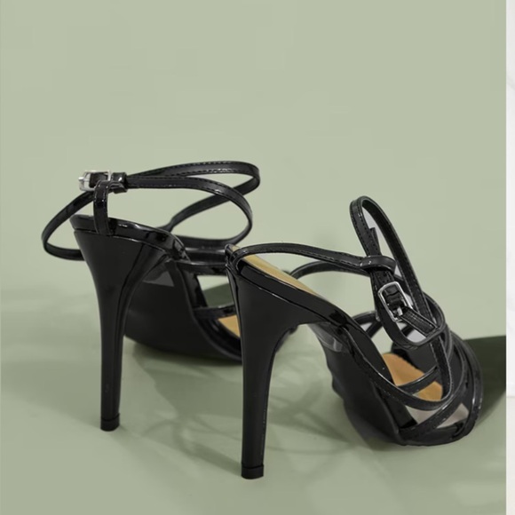 PrettyLittleThing BLACK PATENT STRAPPY OPEN POINT TOE HEELS SIZE 7 - Picture 2 of 10
